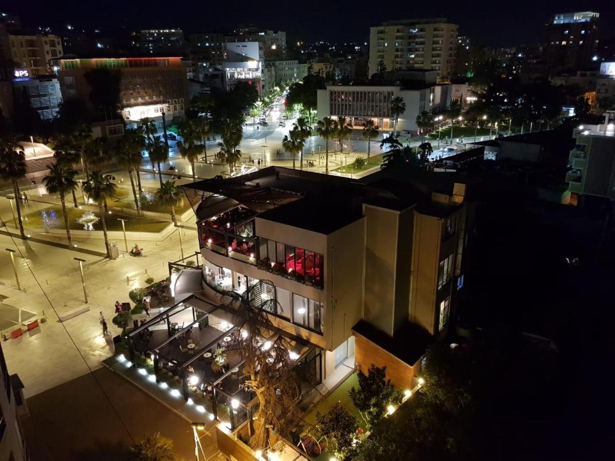Main Square Apartment Durrës Buitenkant foto