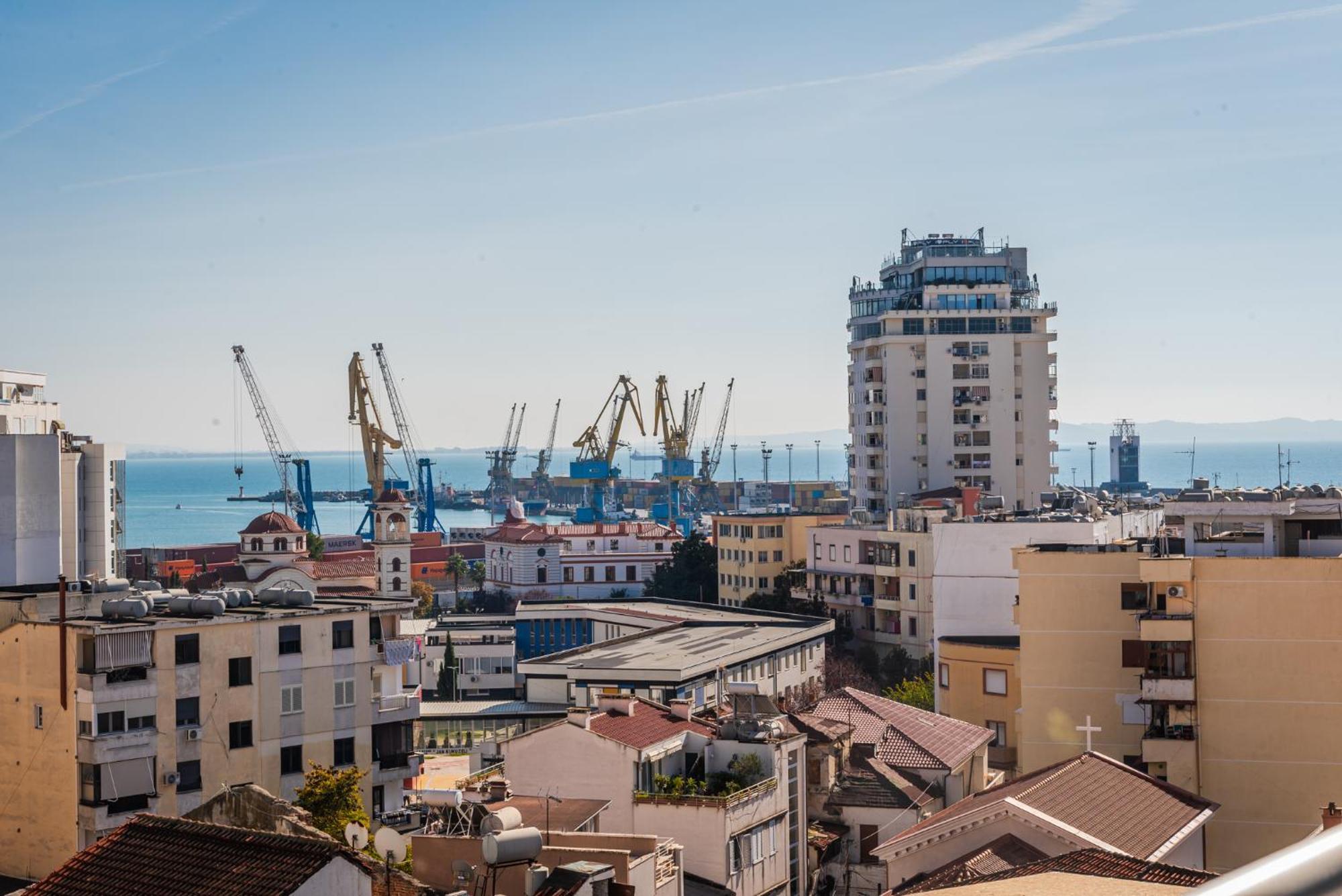 Main Square Apartment Durrës Buitenkant foto